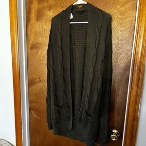 Women's Dark Green Cable Knit Cardigan